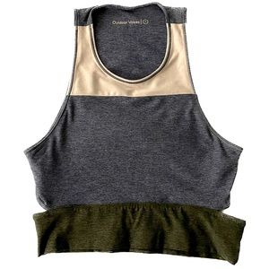 💕 Women’s Outdoor Voices Slashback Crop sports bra top in excellent condition
